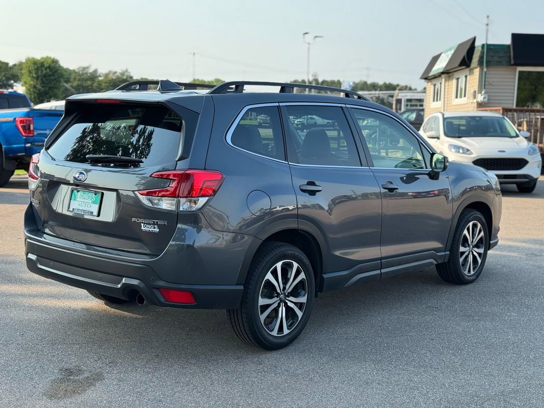 Used 2023 Subaru Forester Limited image 8