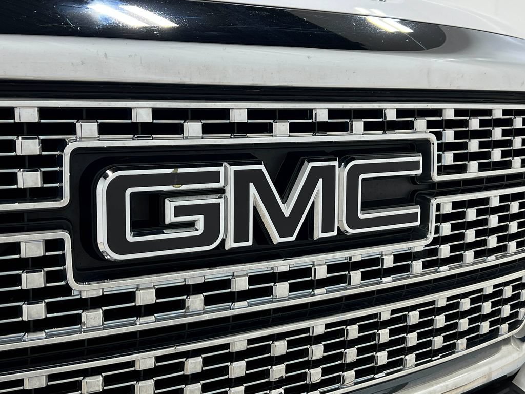 Used 2018 GMC Sierra 3500 Denali w/ Duramax Plus Package AWD/4WD image 44