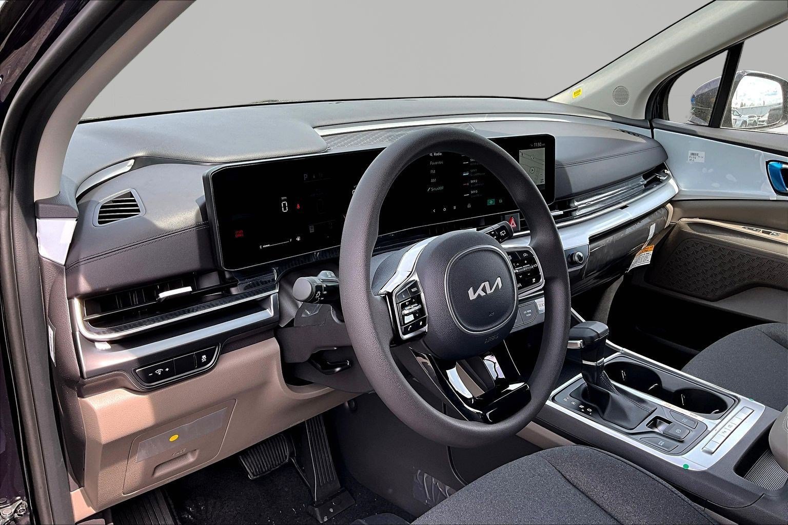 New 2026 Kia Carnival LX FWD image 15