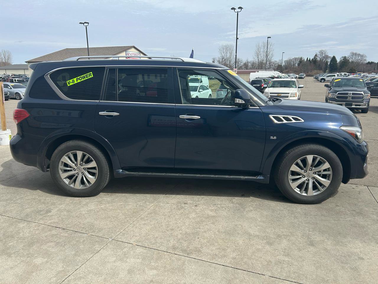 Used 2015 INFINITI QX80 4WD w/ Theater Package image 4