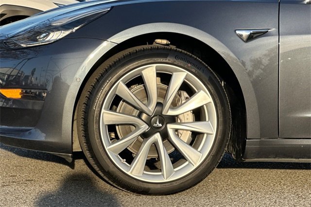 Used 2019 Tesla Model 3 Long Range image 29