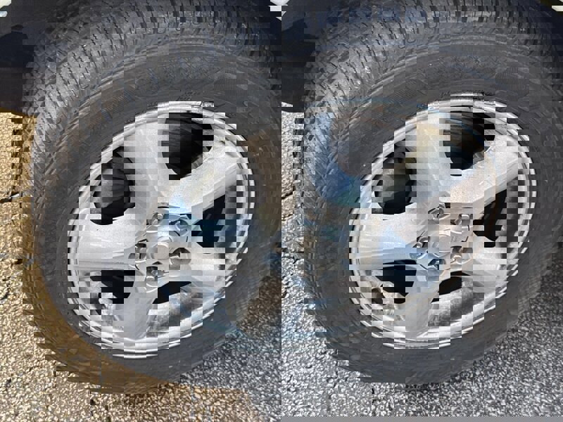 Used 2004 Ford Taurus SE image 10