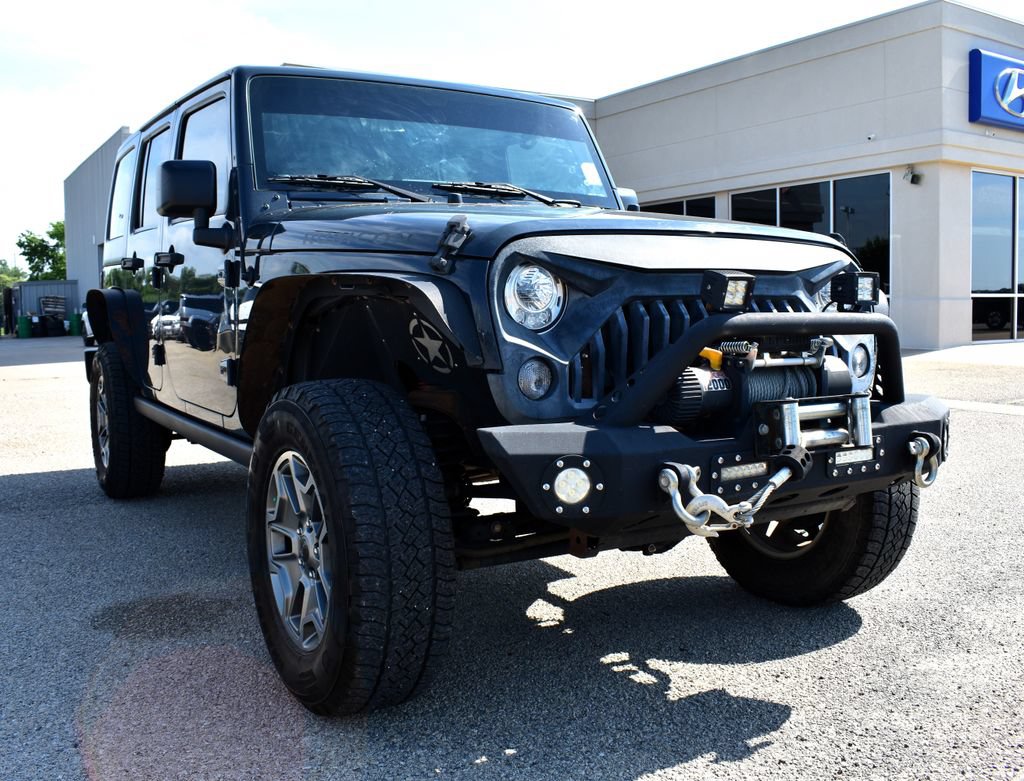 Used 2017 Jeep Wrangler Unlimited Rubicon w/ Connectivity Group AWD/4WD image 7