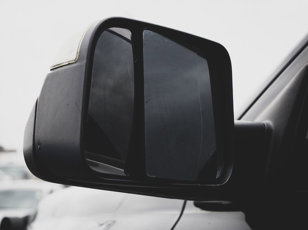 Used 2018 RAM 2500 Tradesman w/ Chrome Appearance Group image 4