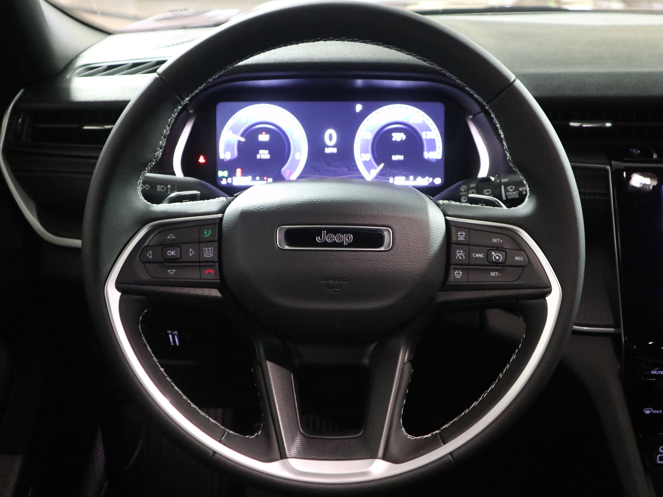 New 2026 Jeep Grand Cherokee 4WD image 17