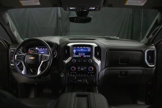 Used 2022 Chevrolet Silverado 2500 LTZ w/ LTZ Premium Package image 21