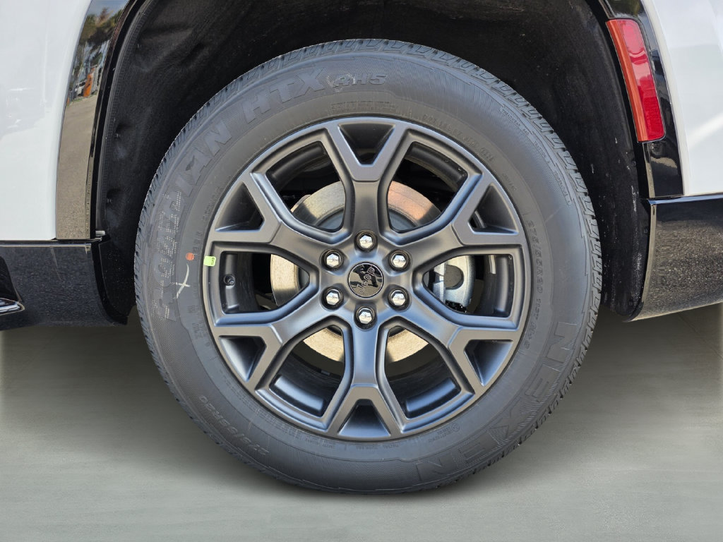 New 2026 Jeep Grand Wagoneer Limited AWD/4WD image 7