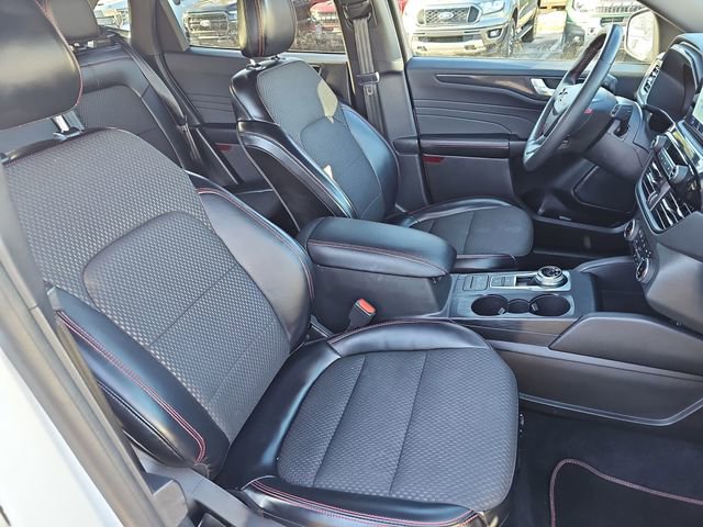 Used 2023 Ford Escape ST-Line image 10