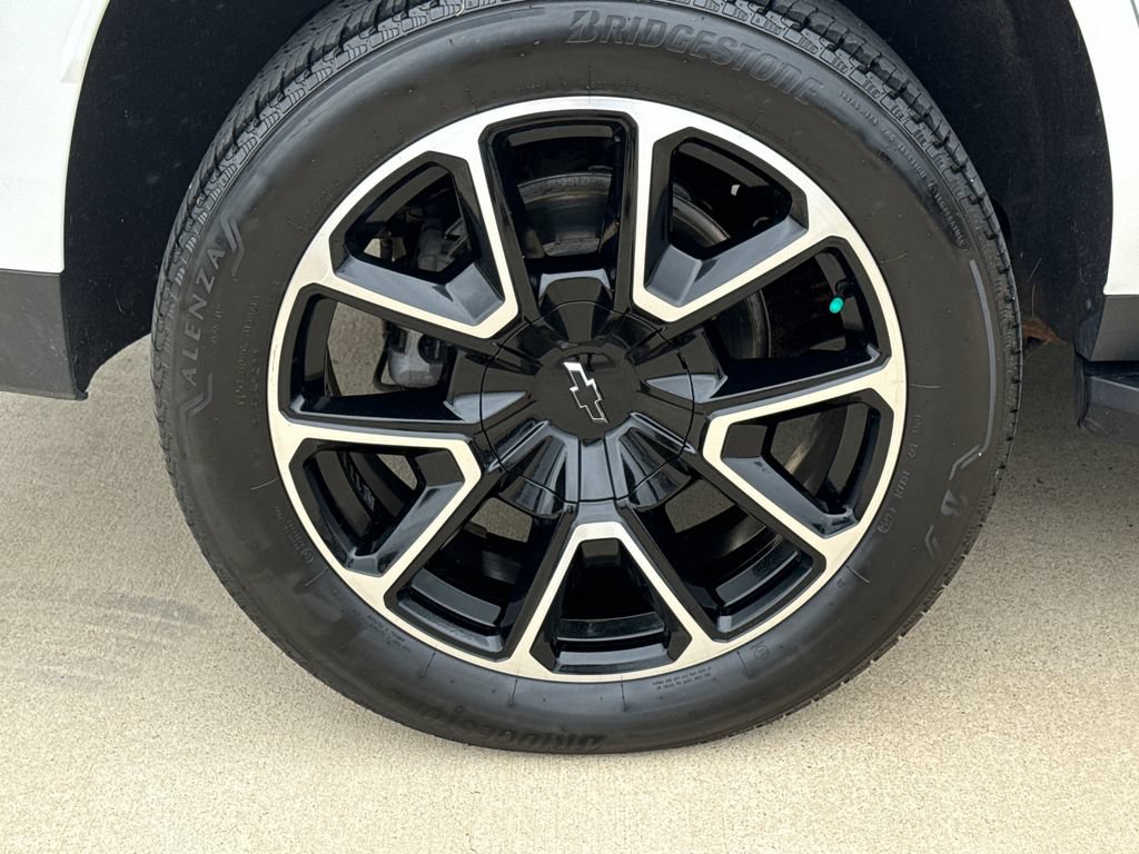 Used 2023 Chevrolet Tahoe RST AWD/4WD image 9