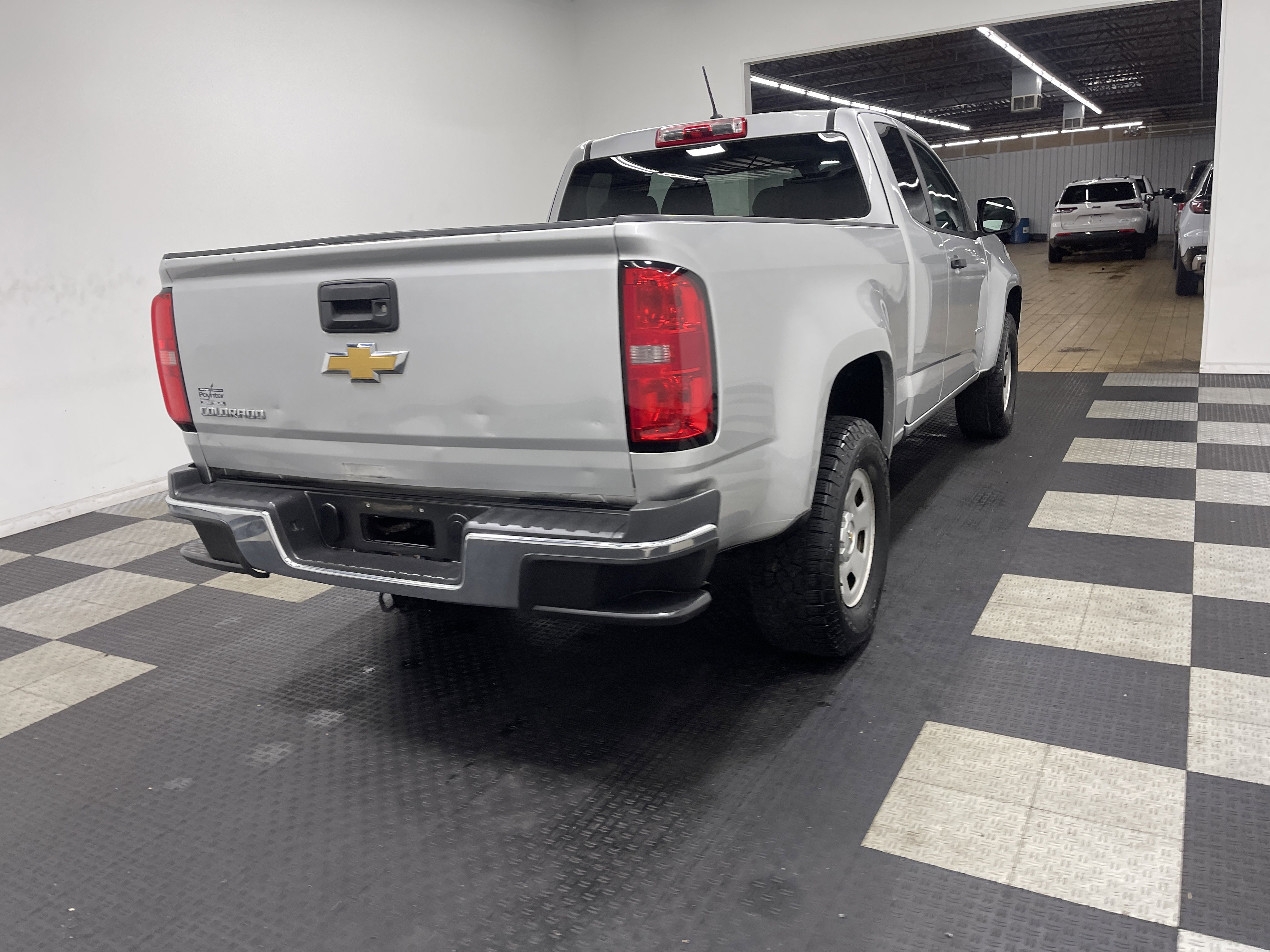 Used 2017 Chevrolet Colorado W/T RWD image 5