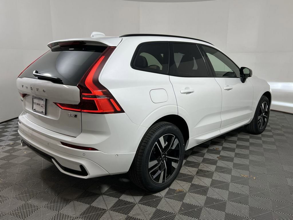 New 2026 Volvo XC60 B5 Plus w/ Protection Package image 8