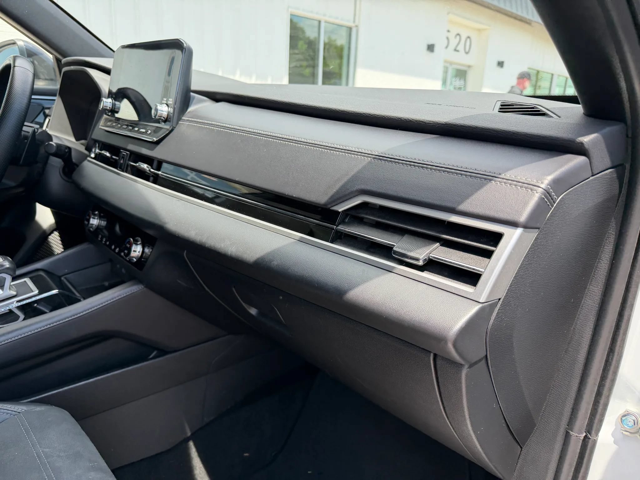 Used 2023 Mitsubishi Outlander SE AWD/4WD image 13