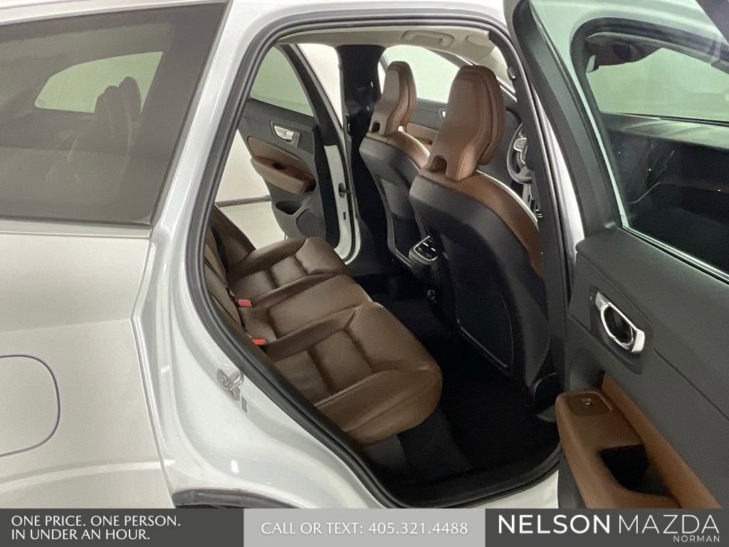 Used 2020 Volvo XC60 T6 Inscription AWD/4WD image 16