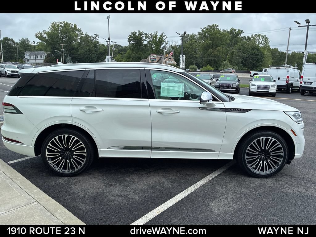 Certified 2021 Lincoln Aviator Black Label w/ Dynamic Handling Package AWD/4WD image 9