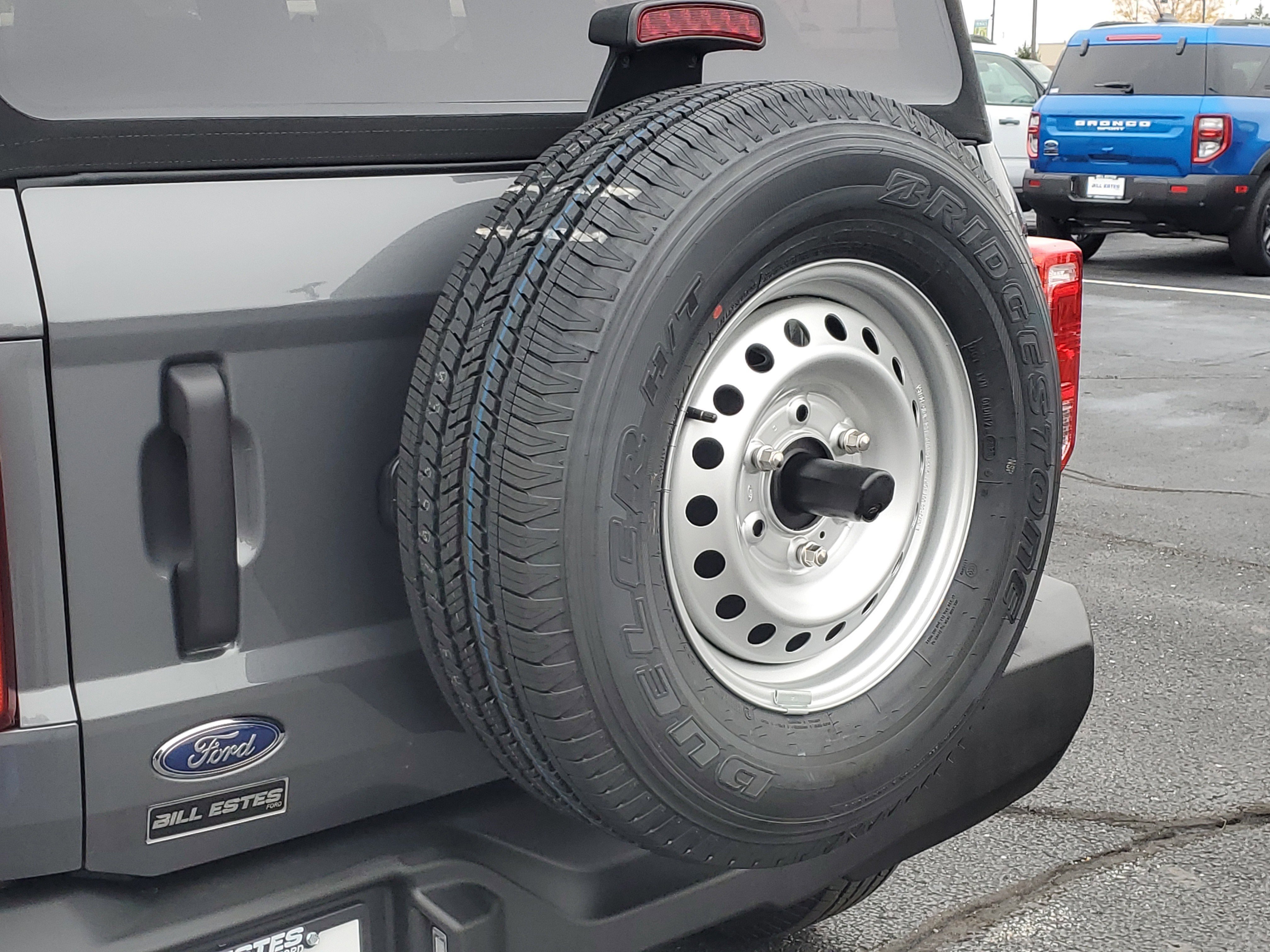 New 2025 Ford Bronco 4-Door image 7