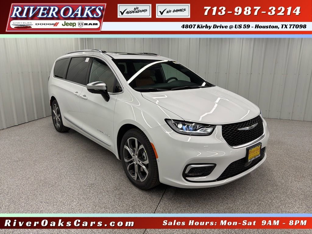 New 2026 Chrysler Pacifica Pinnacle image 1