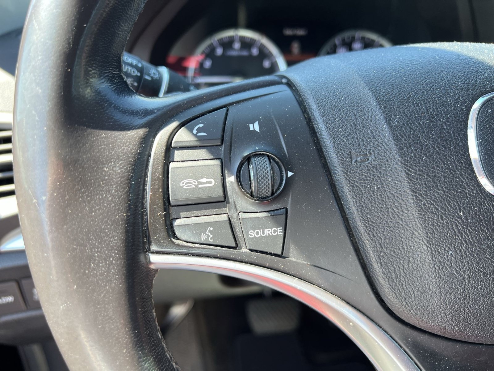 Used 2014 Acura MDX w/ Technology Package FWD image 30