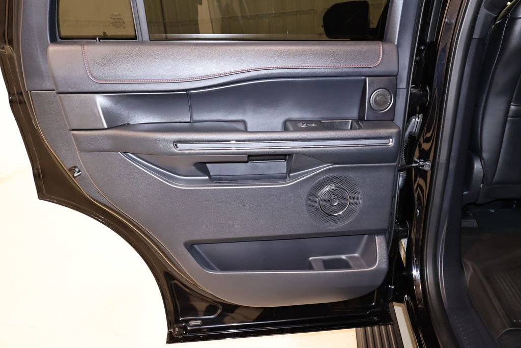 Certified 2024 Ford Expedition Limited AWD/4WD image 15
