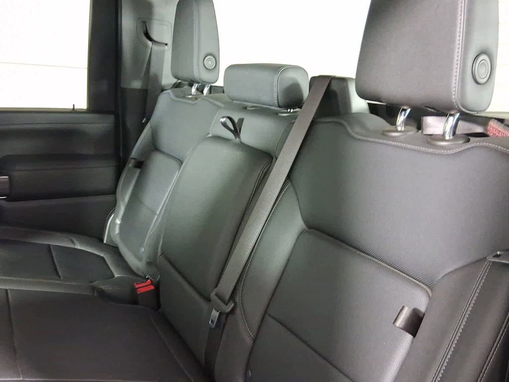 Used 2023 Chevrolet Silverado 2500 LTZ image 14