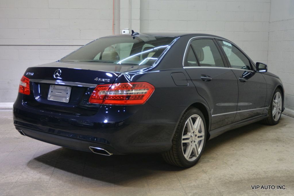 Used 2010 Mercedes-Benz E 350 4MATIC Sedan image 4