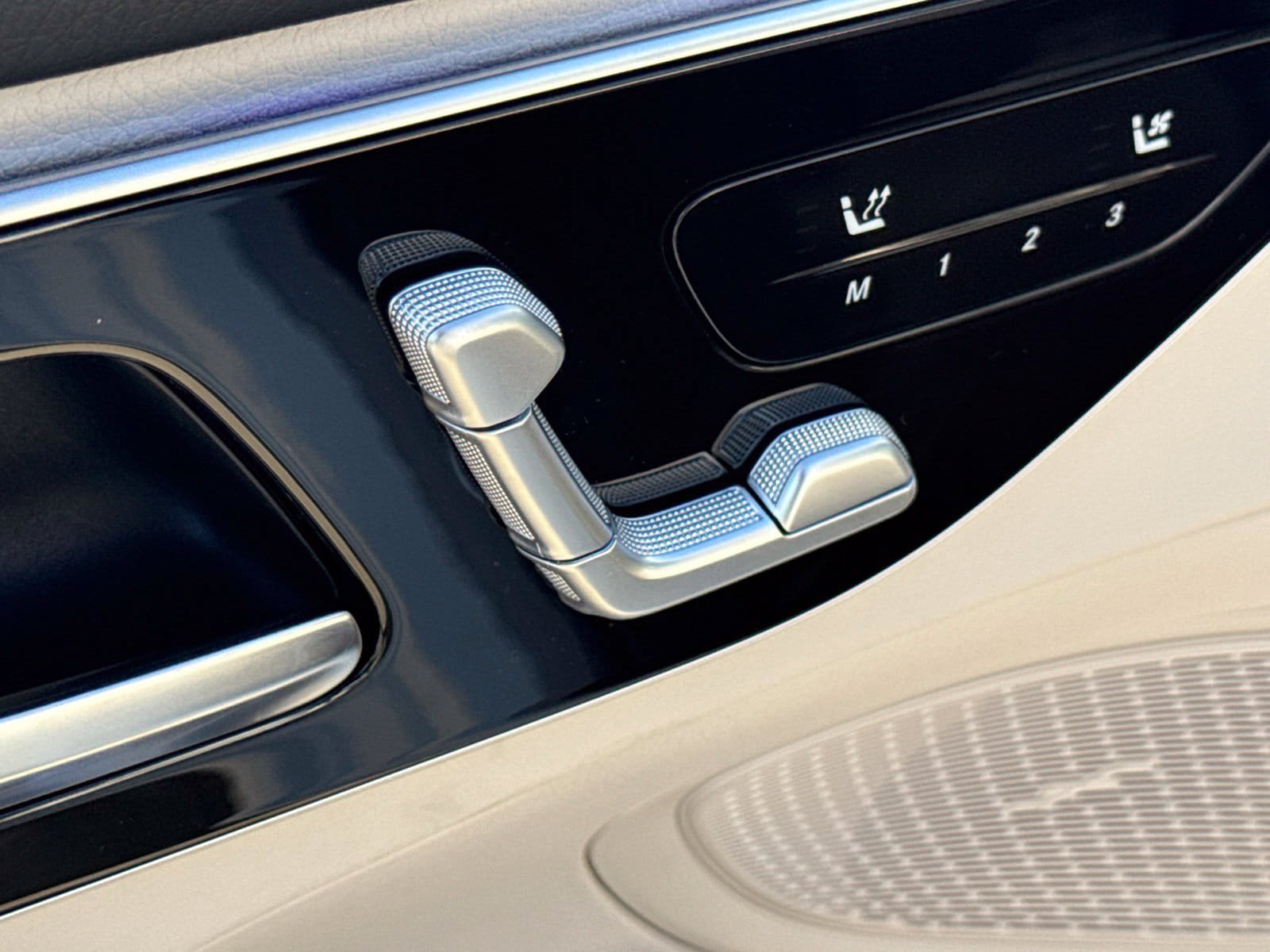 New 2026 Mercedes-Benz C 300 Sedan image 16