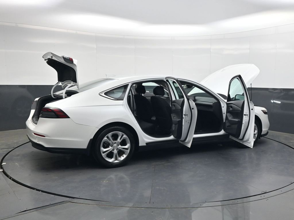 Used 2023 Honda Accord LX image 33