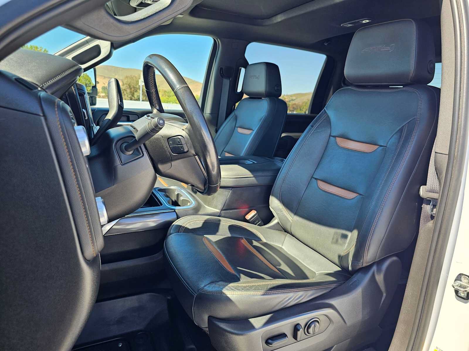 Used 2021 GMC Sierra 2500 AT4 w/ AT4 Preferred Package AWD/4WD image 22