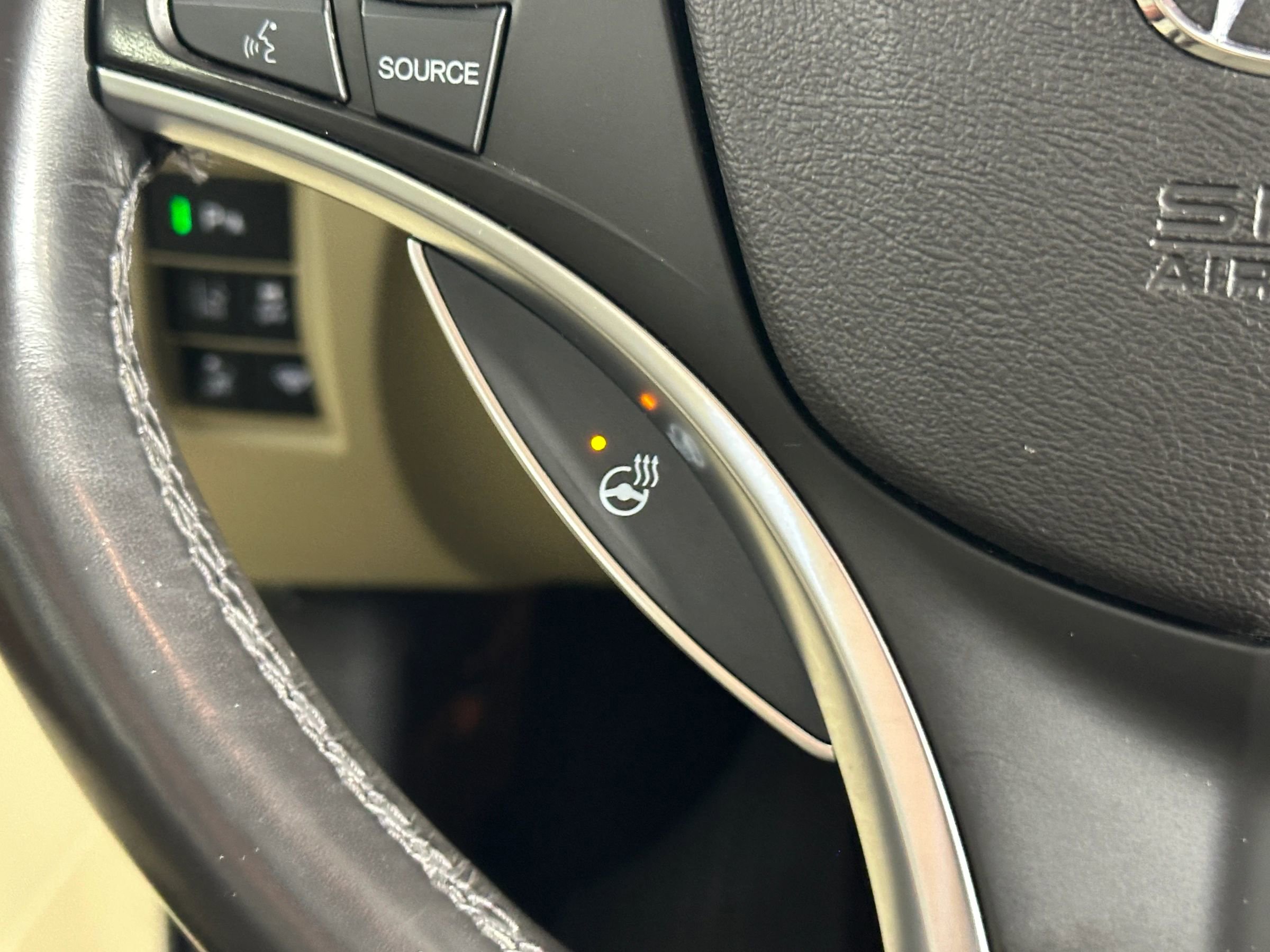Used 2017 Acura MDX SH-AWD w/ Advance Package image 18
