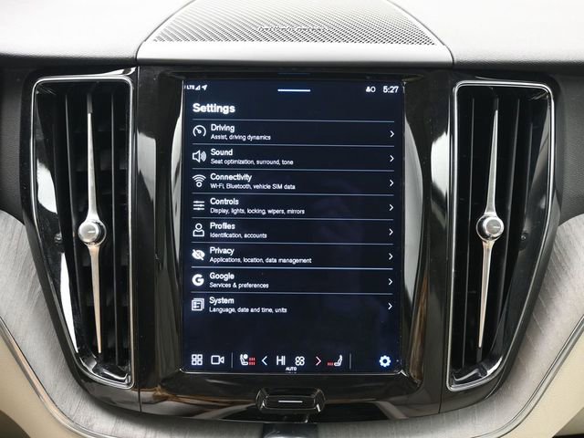 Used 2023 Volvo XC60 B5 Plus w/ Climate Package image 15