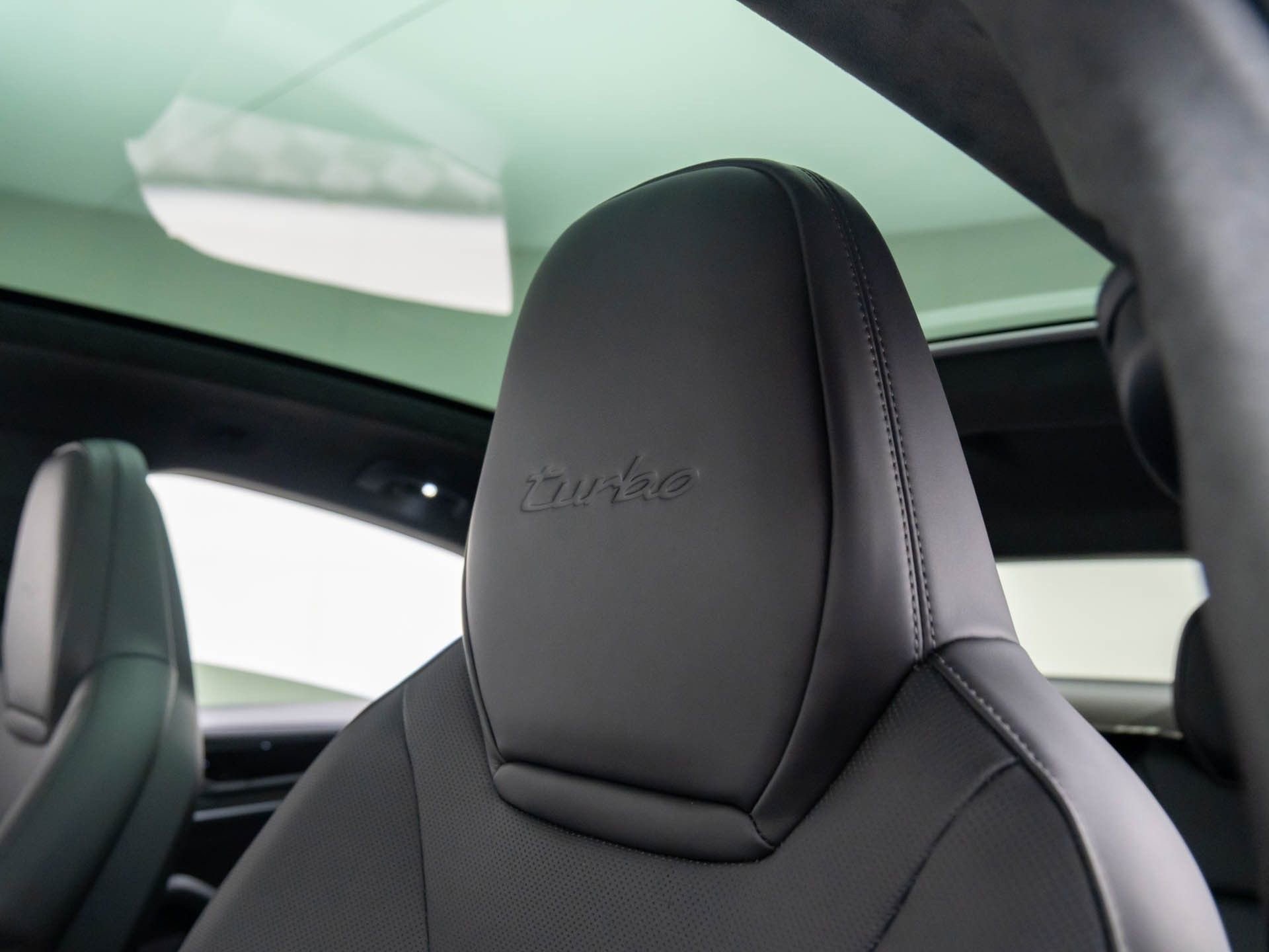 New 2025 Porsche Cayenne Turbo AWD/4WD image 18