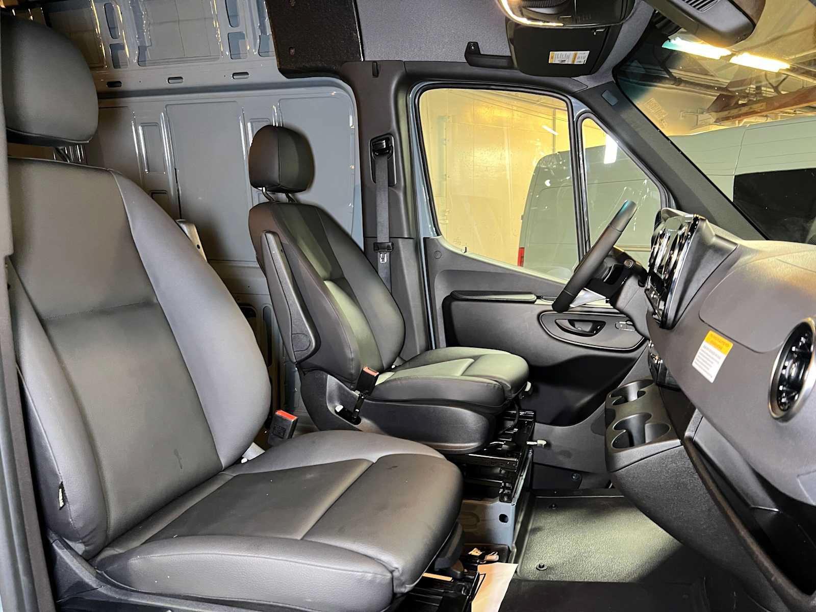 Used 2026 Mercedes-Benz Sprinter 2500 image 12