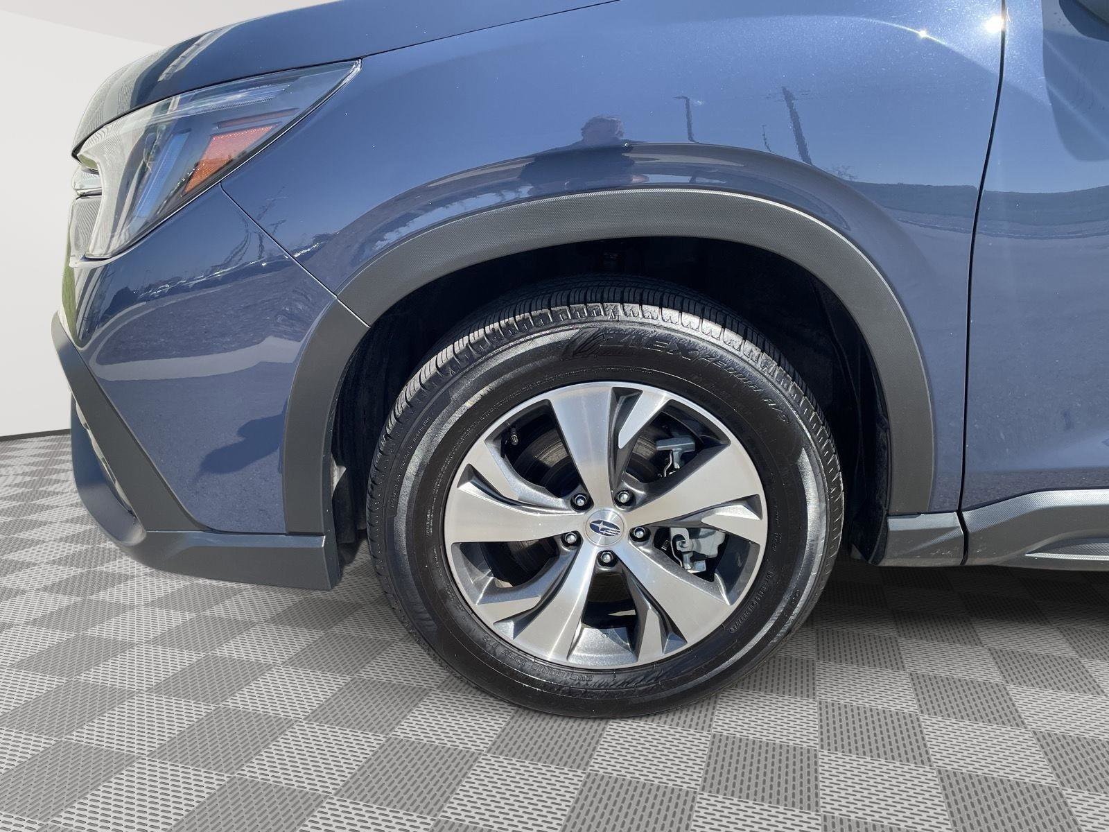 Certified 2025 Subaru Ascent Premium image 29