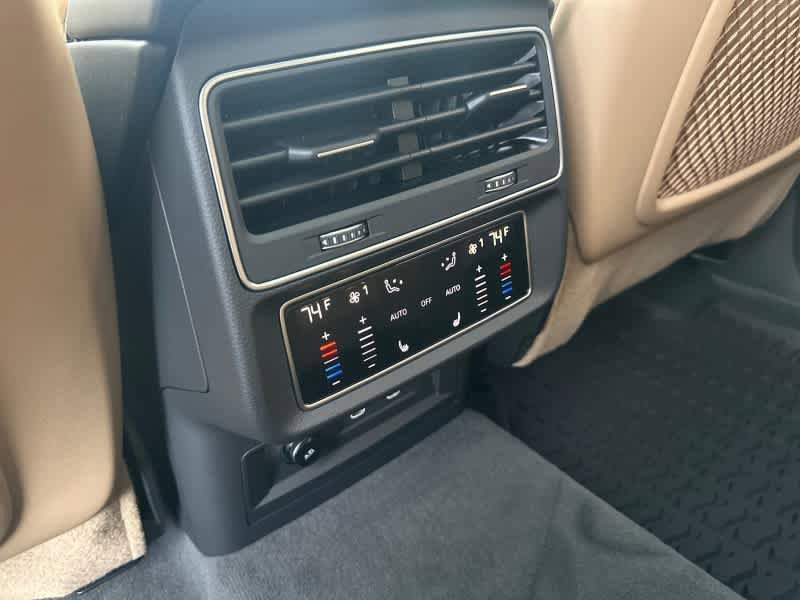 Used 2026 Audi Q8 Premium Plus AWD/4WD image 31