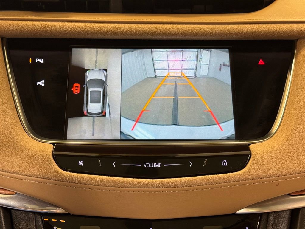 Used 2017 Cadillac XT5 Platinum w/ Driver Assist Package image 45