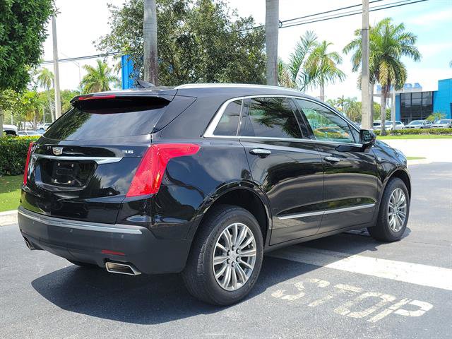 Used 2019 Cadillac XT5 Luxury FWD image 3