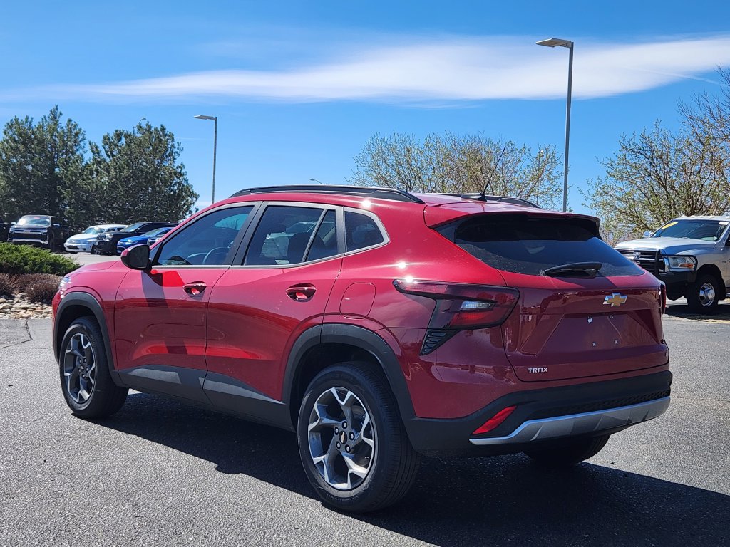 New 2026 Chevrolet Trax LT w/ Driver Confidence Package FWD image 2
