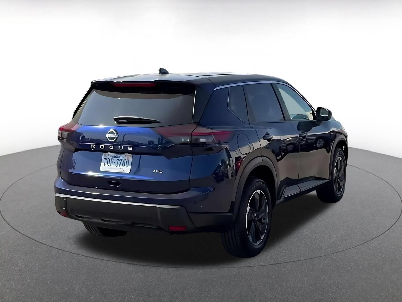 Used 2025 Nissan Rogue SV AWD/4WD image 13
