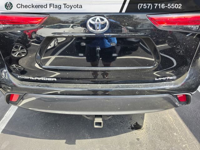 Used 2023 Toyota Highlander Limited image 7