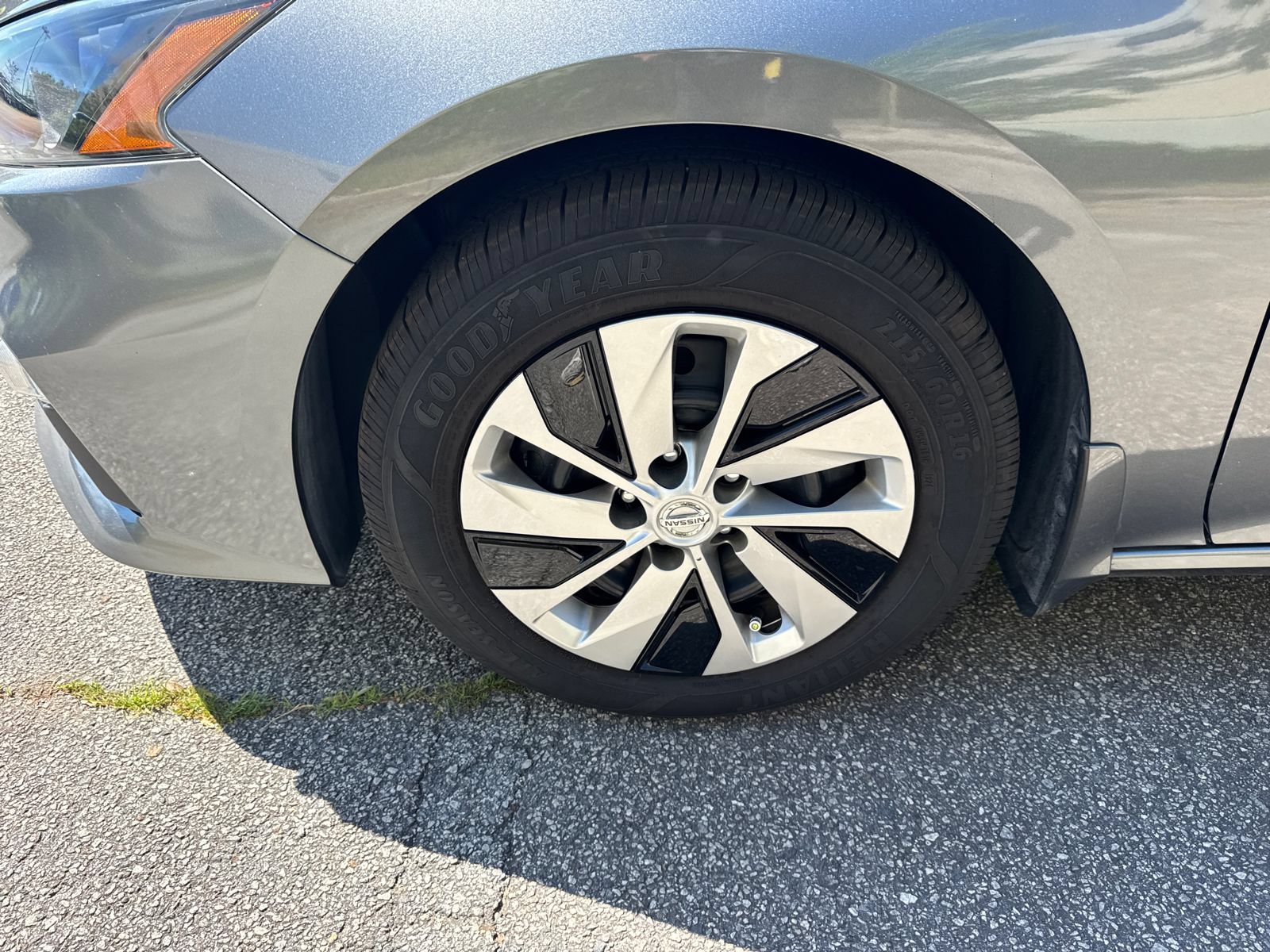 Used 2022 Nissan Altima 2.5 S FWD image 11