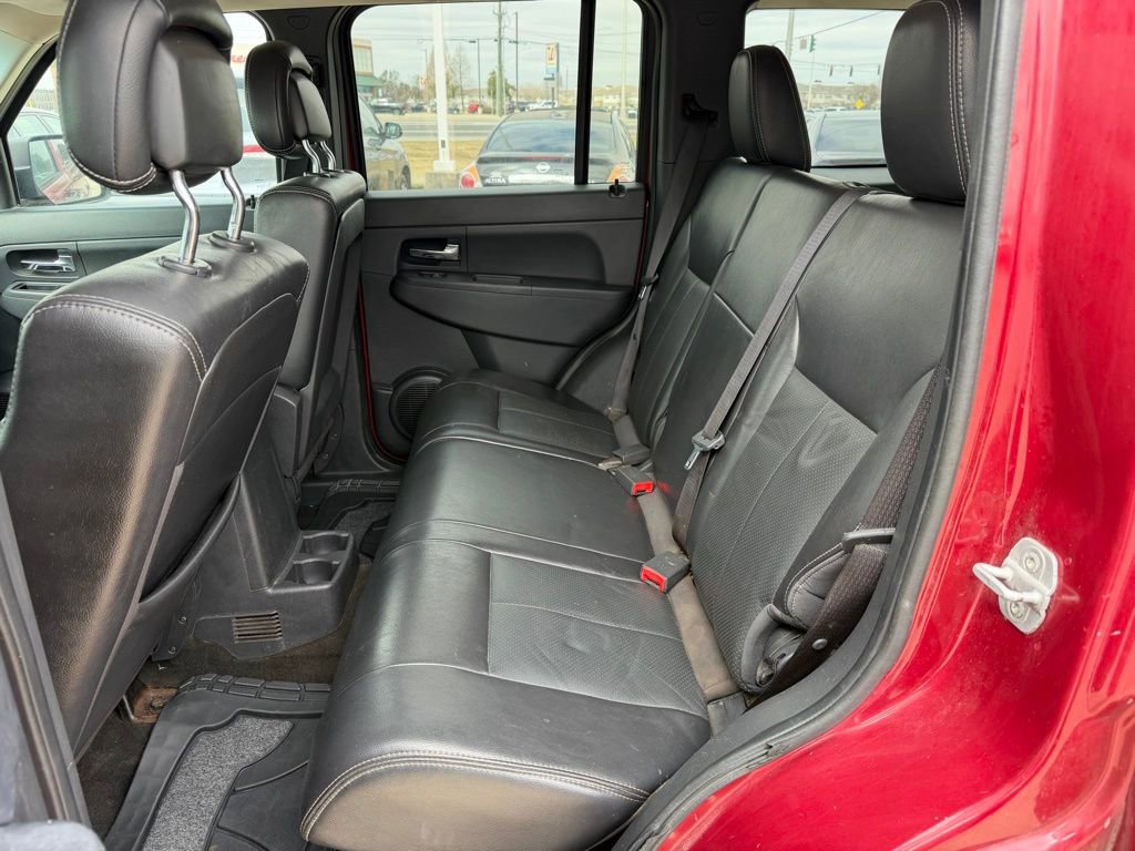 Used 2012 Jeep Liberty Sport image 14