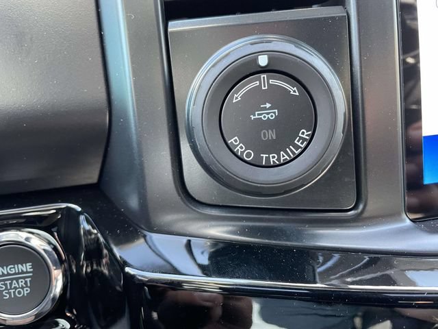 New 2026 Ford F250 Lariat w/ Black Appearance Package AWD/4WD image 24