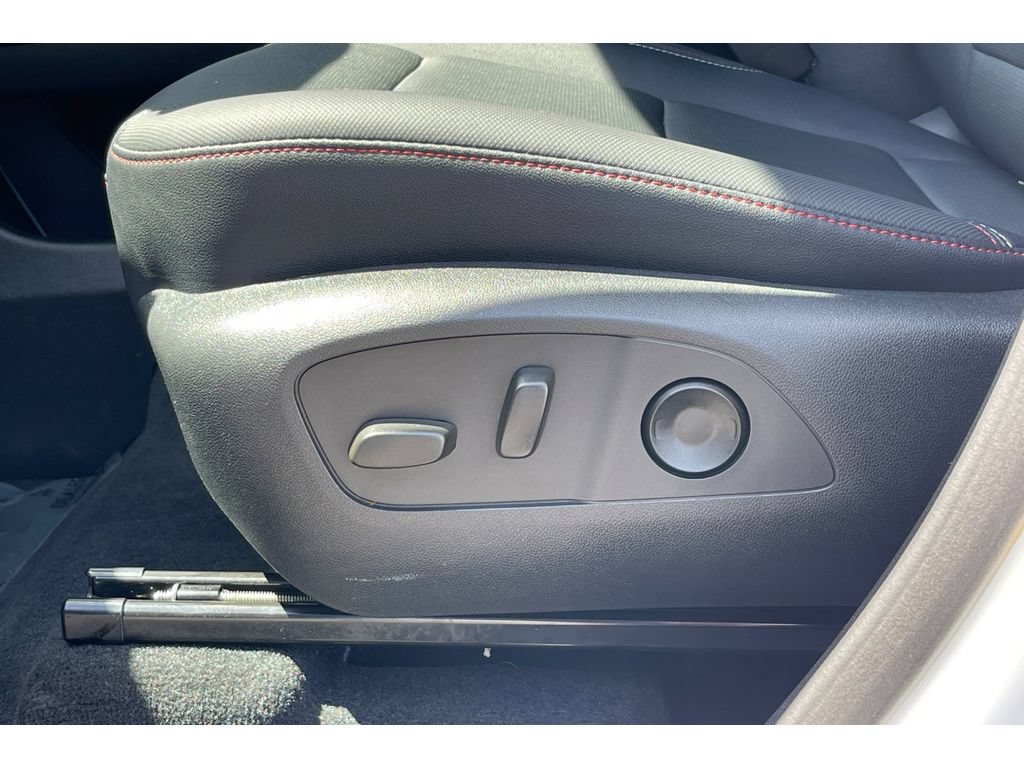 Used 2025 Chevrolet Traverse Z71 w/ Enhanced Driving Package AWD/4WD image 13