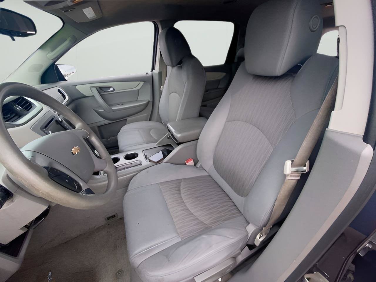 Used 2013 Chevrolet Traverse LS FWD image 7