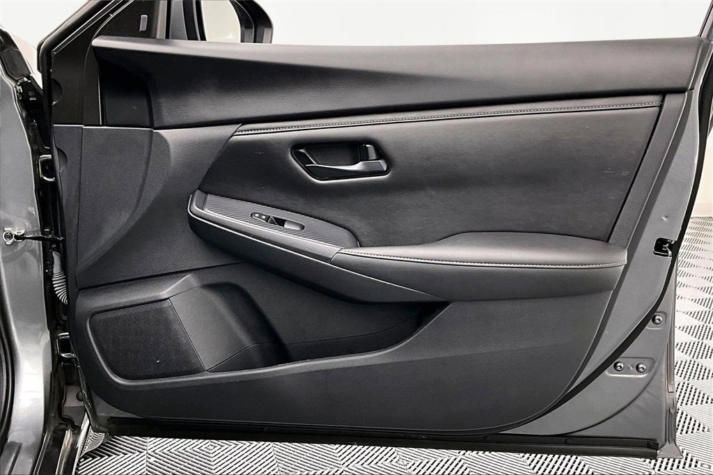 Used 2024 Nissan Sentra S image 24