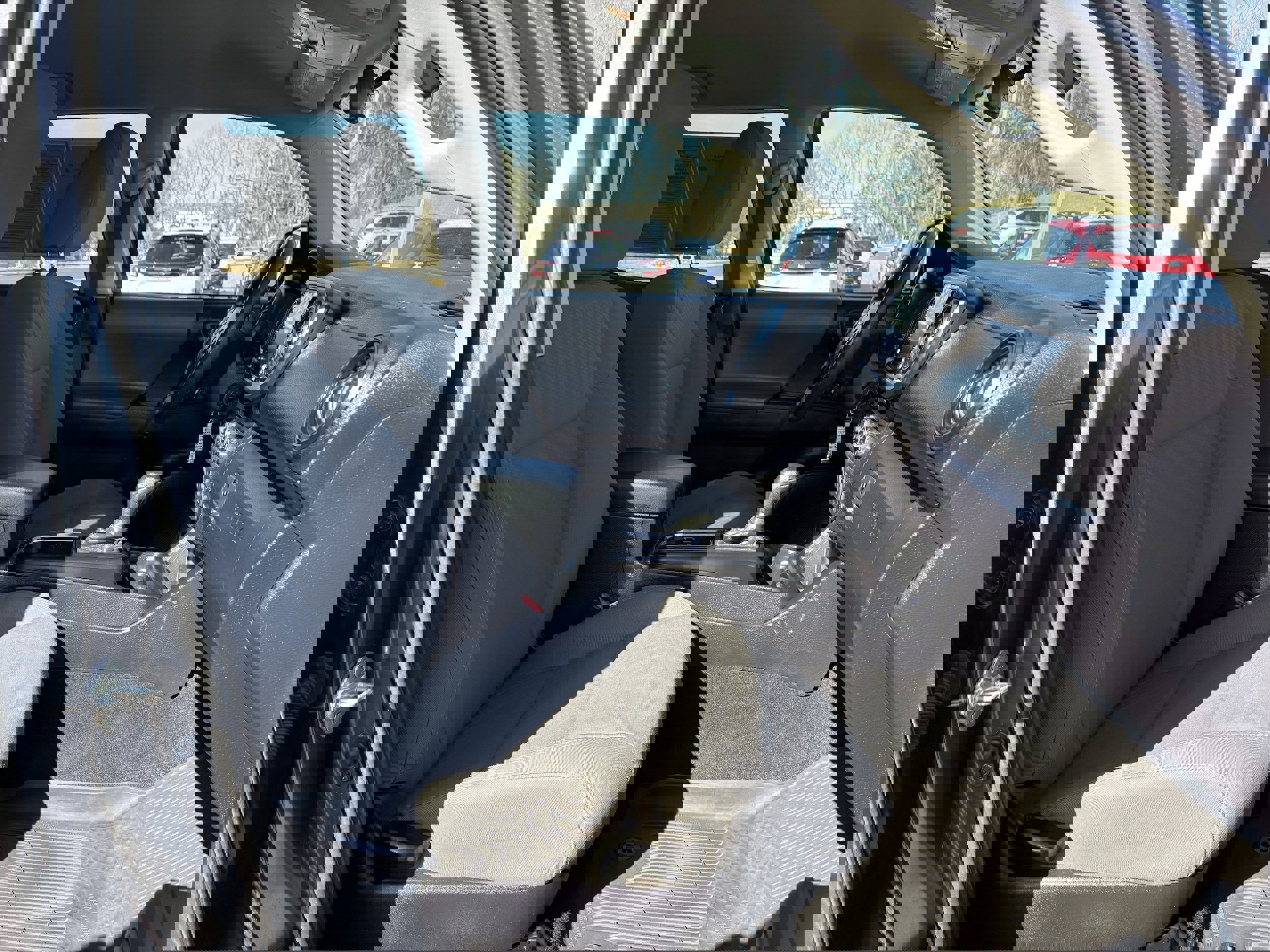 Used 2020 Toyota Tacoma SR image 27