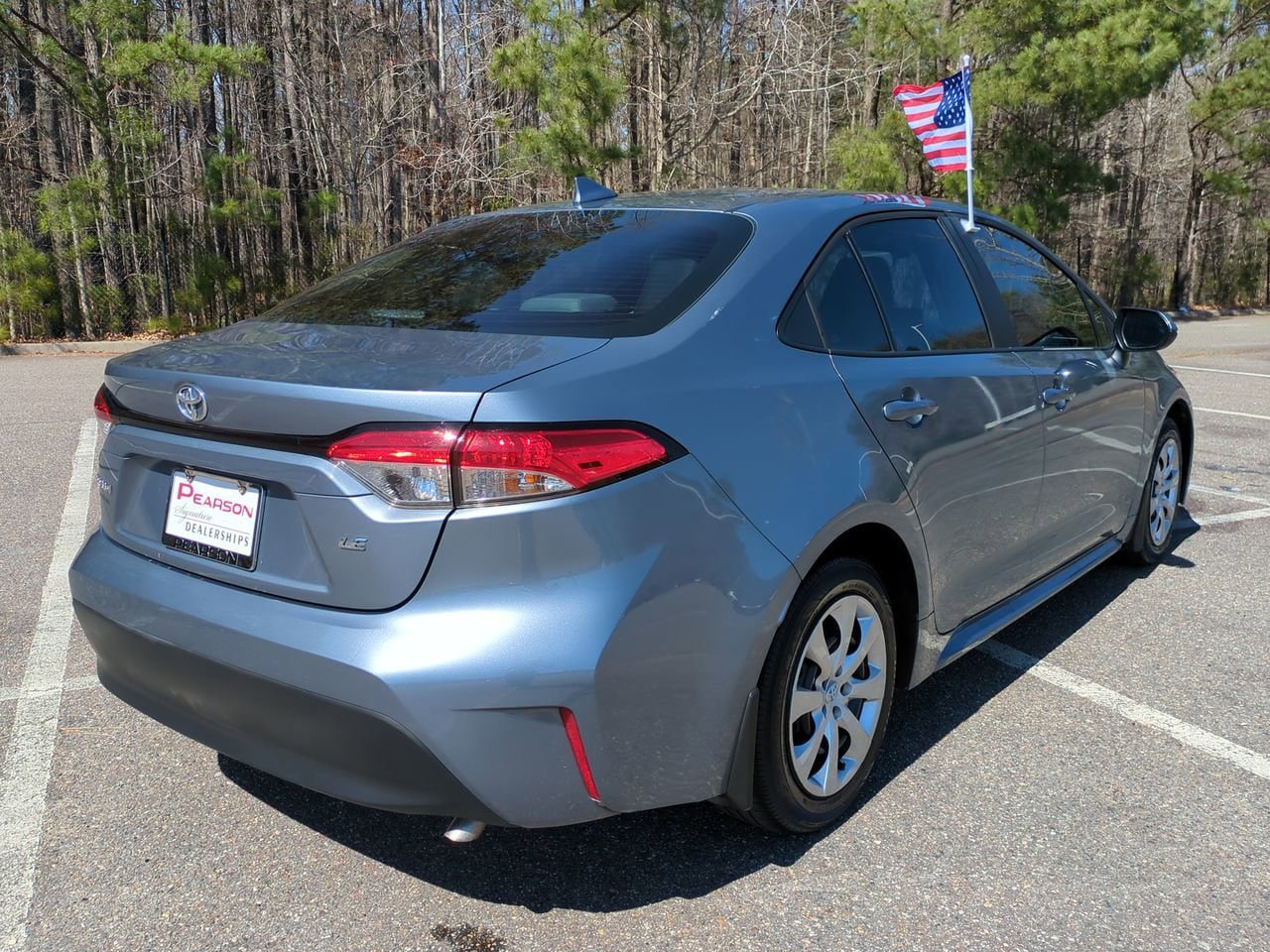 Used 2026 Toyota Corolla LE FWD image 4