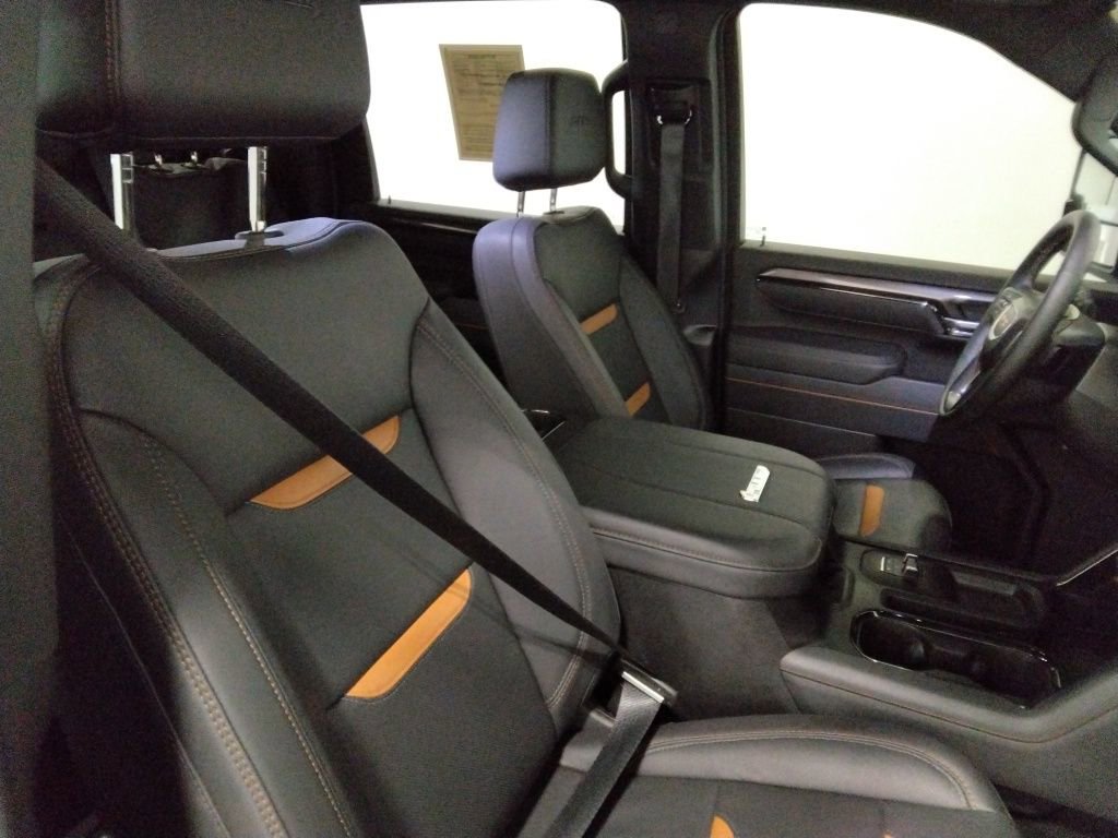 Used 2025 GMC Sierra 2500 AT4 w/ AT4 Premium Plus Package image 48