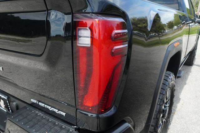 Used 2024 GMC Sierra 2500 Denali Ultimate image 40