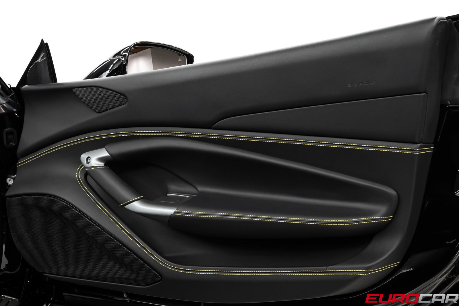 Used 2022 Ferrari F8 Tributo RWD image 28