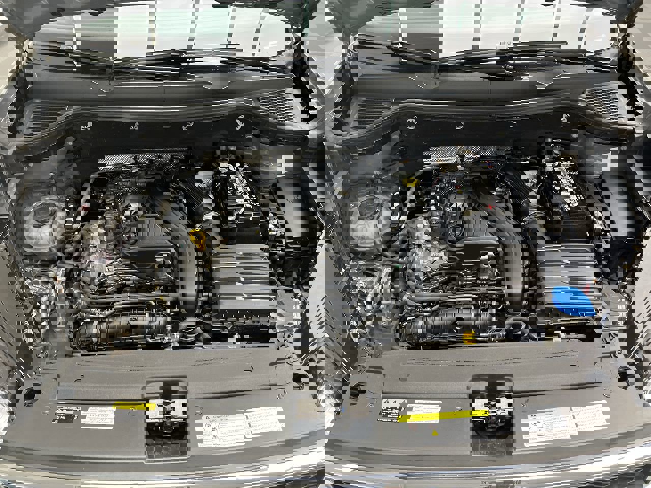 Used 2022 Volkswagen Taos SEL image 30